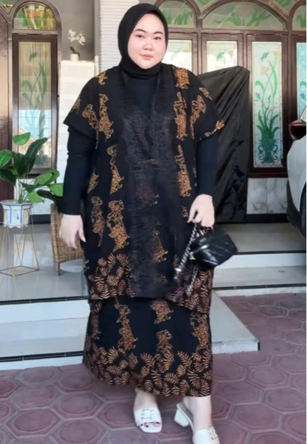 Rekomendasi baju lebaran 2025 untuk wanita gemuk