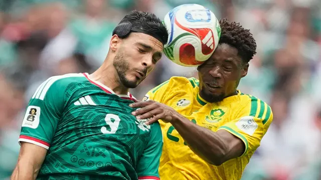 Foto: Tiga Kartu Merah Warnai Laga Pembuka Piala Dunia 2026 antara Meksiko Vs Afrika Selatan