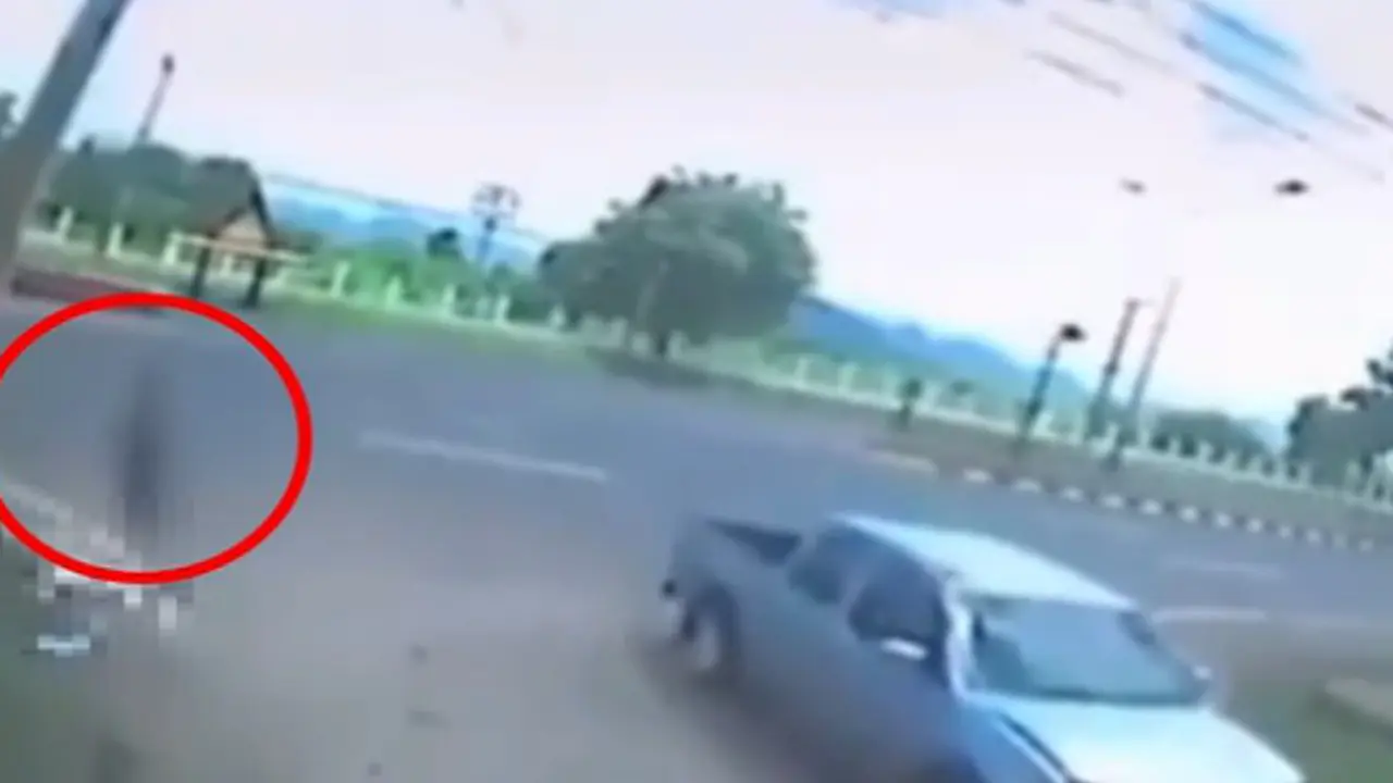 Mistis, Penampakan Arwah Korban Kecelakaan Keluar dari Tubuhnya