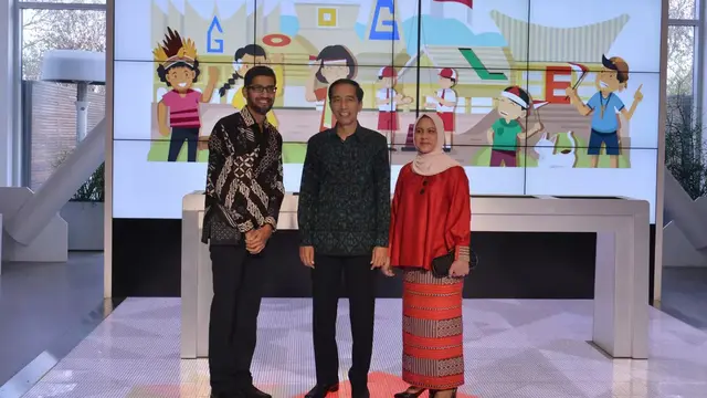 Tokoh dunia mengenakan baju adat Indonesia.
