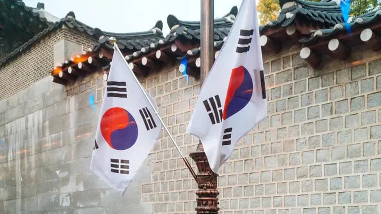 Presiden Yoon Suk Yeol Akan Cabut Pemberlakuan Darurat Militer Korea Selatan