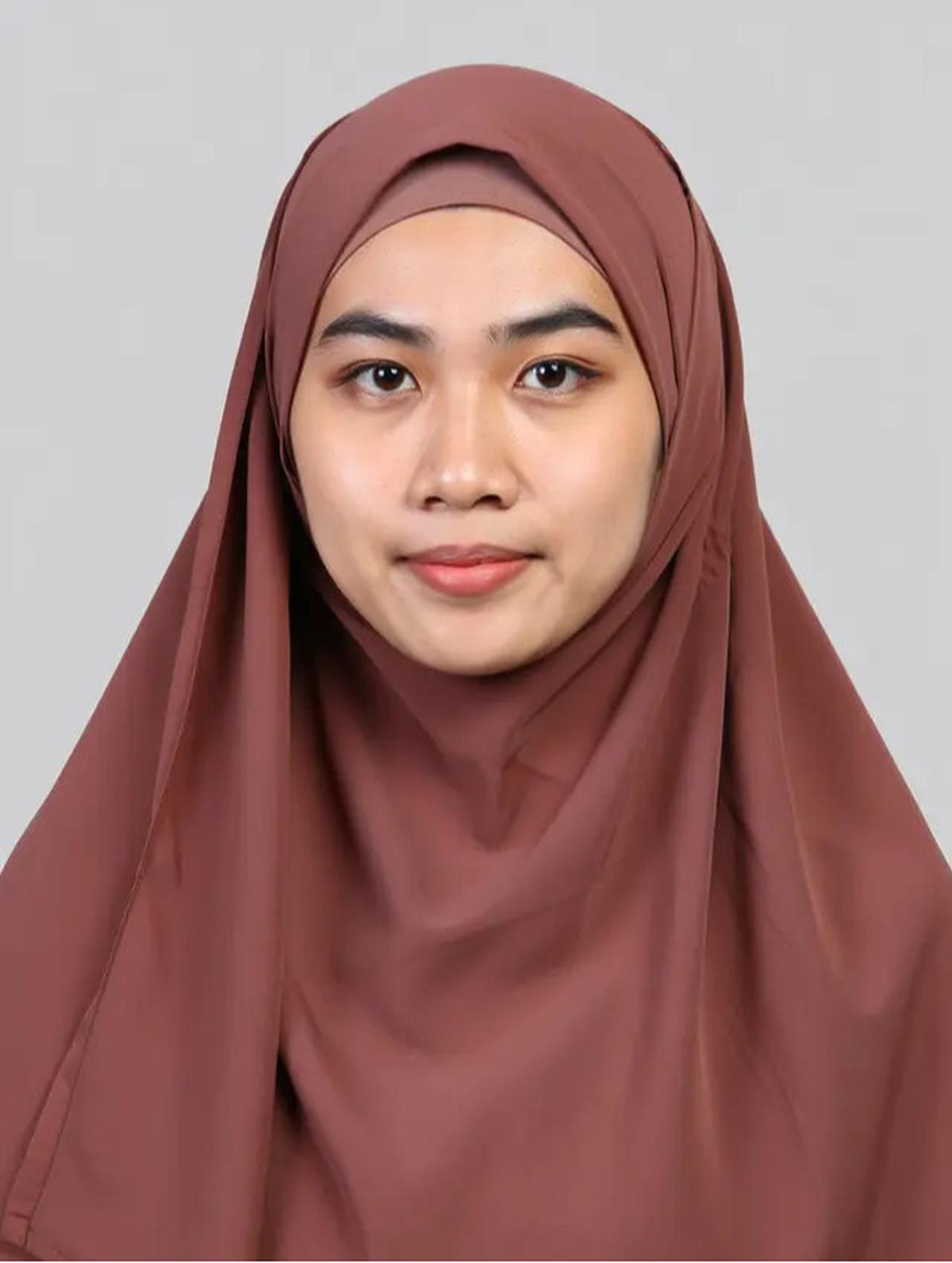 7 Model Hijab Layer Simpel Biar Penampilan Enggak Terlihat Tua