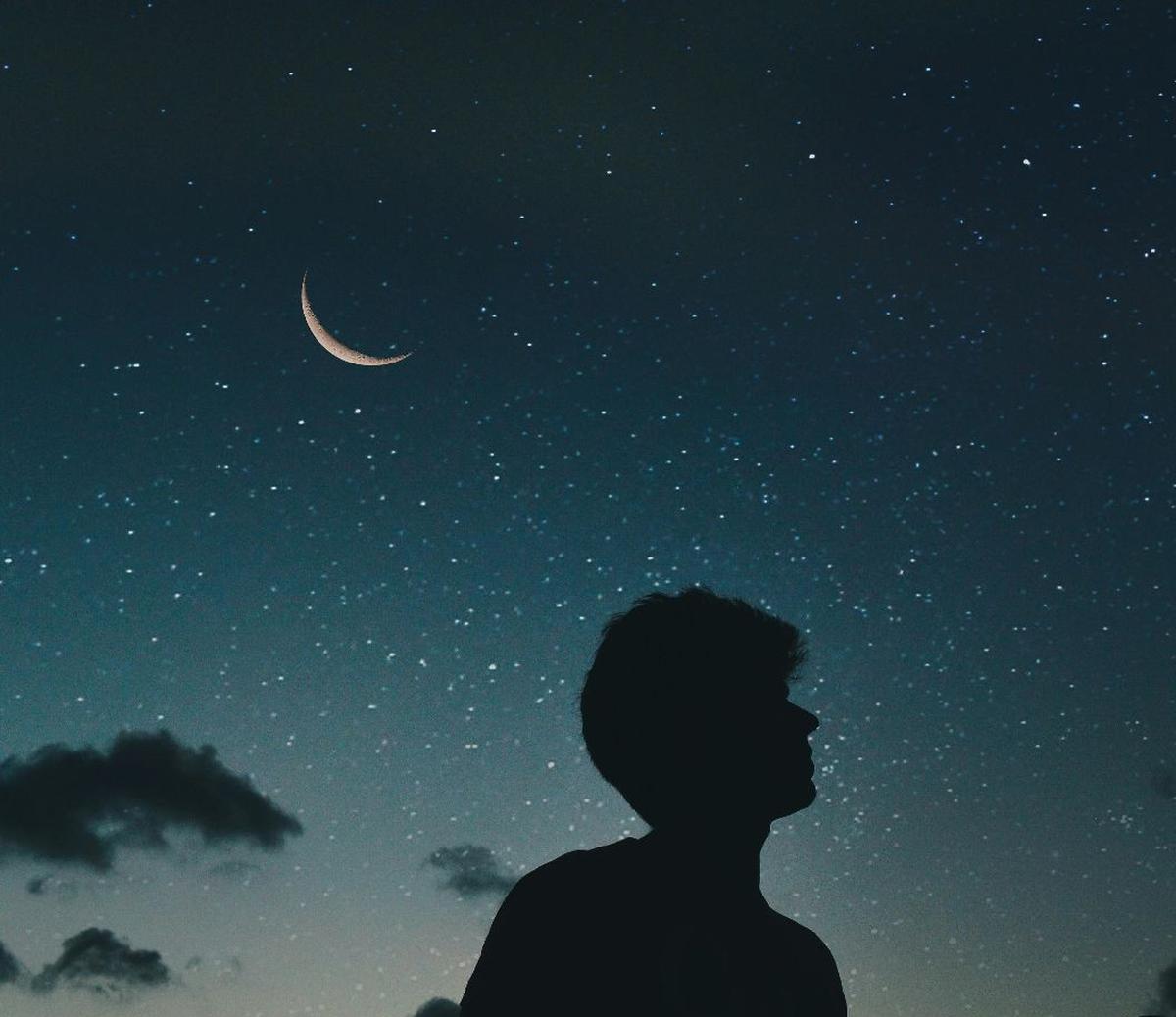 Kata-Kata Romantis Bulan dan Bintang