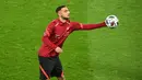 Pemain Turki, Ahmed Kutucu, saat mengikuti sesi latihan di Rheinenergie stadium, Jerman, Rabu (7/10/2020). Turki akan menghadapi Jerman pada laga Persahabatan. (AFP/Ina Fassbender)