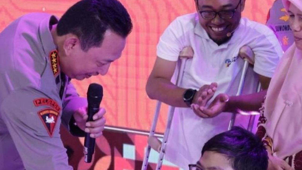 Remaja Disabilitas Ini Jago Komputer, Kapolri Langsung Perintahkan Kapolda 'Gimana Caranya Beliau Harus Masuk S2