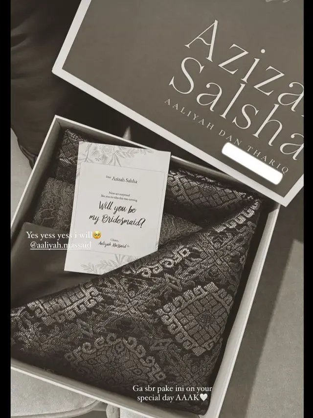 Box untuk para bridesmaid dari Aaliyah Massaid.