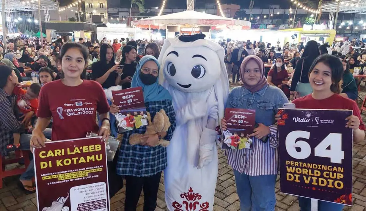 EMTEK selaku official broadcaster Piala Dunia 2022 Qatar terus mempromosikan hajatan besar tersebut kepada pecinta sepak bola di tanah air dengan mengajak La'eeb, sang maskot Piala Dunia 2022 berkeliling Indonesia. (Procomm Surya Citra Media)
