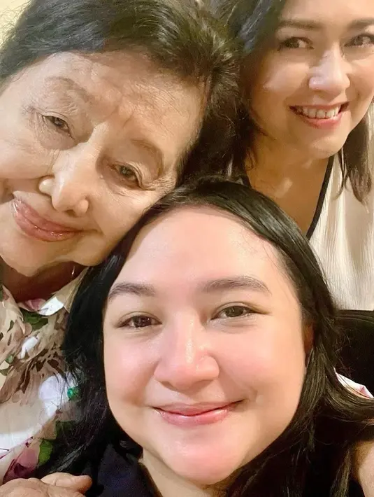 <p>[Instagram/irawbw]</p>