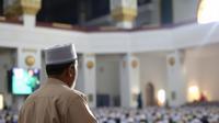 Ilustrasi Khotib yang Menyampaikan Khutbah usai Salat Idul Adha. Foto: Meta AI