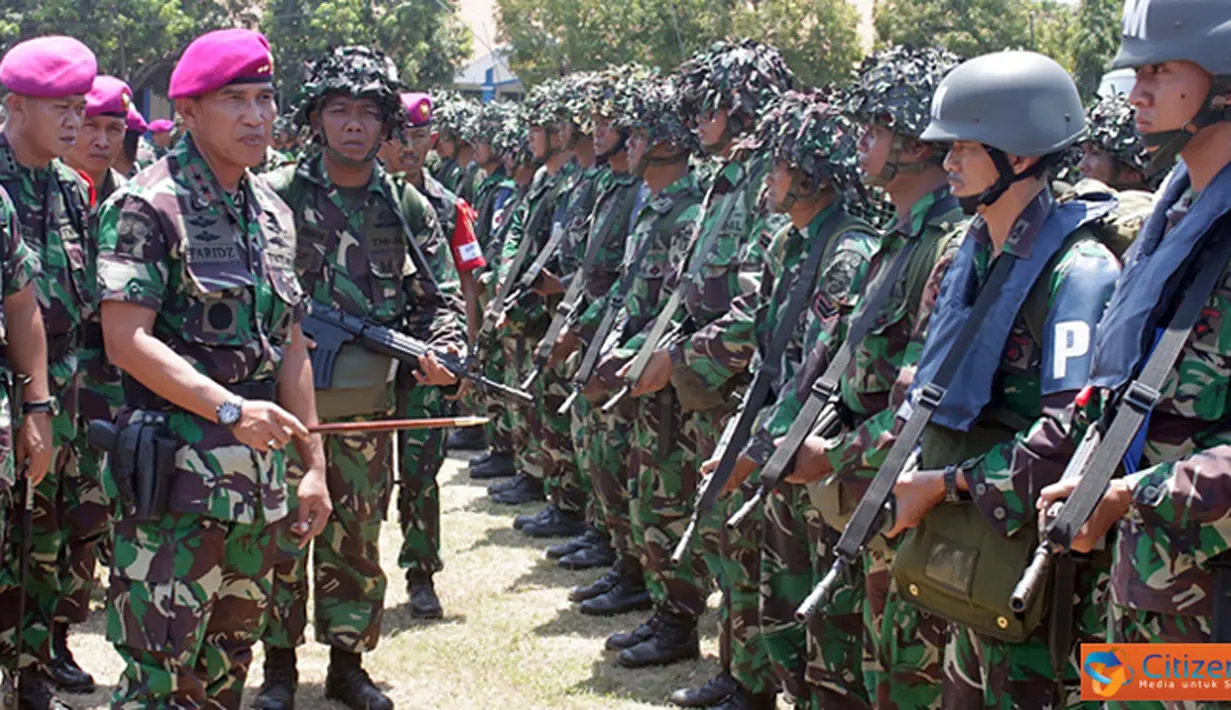 Citizen6, Surabaya: Komandan Korps Marinir Mayor Jenderal TNI (Mar) Achmad Faridz Washington melaksanakan inspeksi personel dan material Pasrat pada, Sabtu (6/10). (Pengirim: Kuwadi Sintel)