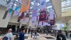 Pengunjung menghadiri pembukaan IdeaFest 2026 di Jakarta Convention Center, Senayan, Jakarta, Jumat (4/9/2026). IdeaFest 2026 mengusung tema “ReHumanize” yang menyoroti pentingnya peran manusia di tengah perkembangan teknologi, khususnya kecerdasan buatan (AI). Festival kreatif tersebut berlangsung selama tiga hari, 4-6 September 2026, dengan menghadirkan lebih dari 200 pembicara dari berbagai industri serta menjadi ruang pertemuan komunitas kreatif untuk bertukar ide dan inovasi secara langsung. (KLY/Budy Santoso)