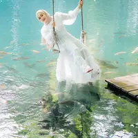 Pesona Ririe Fairus di Telaga Biru, Cantik Bak Peri di Negeri Dongeng [instagram/ririe_fairus]