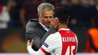 Jose Mourinho membujuk Justin Kluivert untuk hengkang ke Manchester United. (AFP/Odd Andersen)
