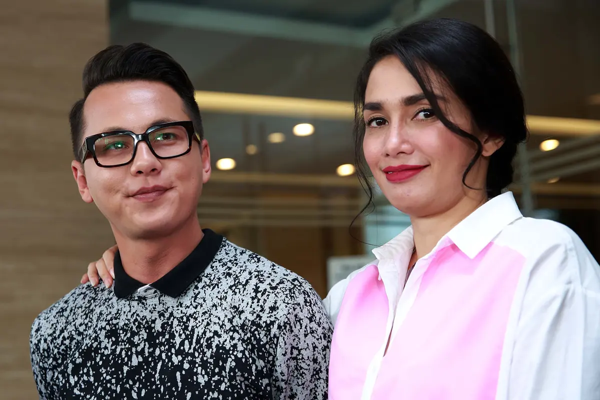 [Bintang] Andhika Pratama dan Ussy Sulistiawaty