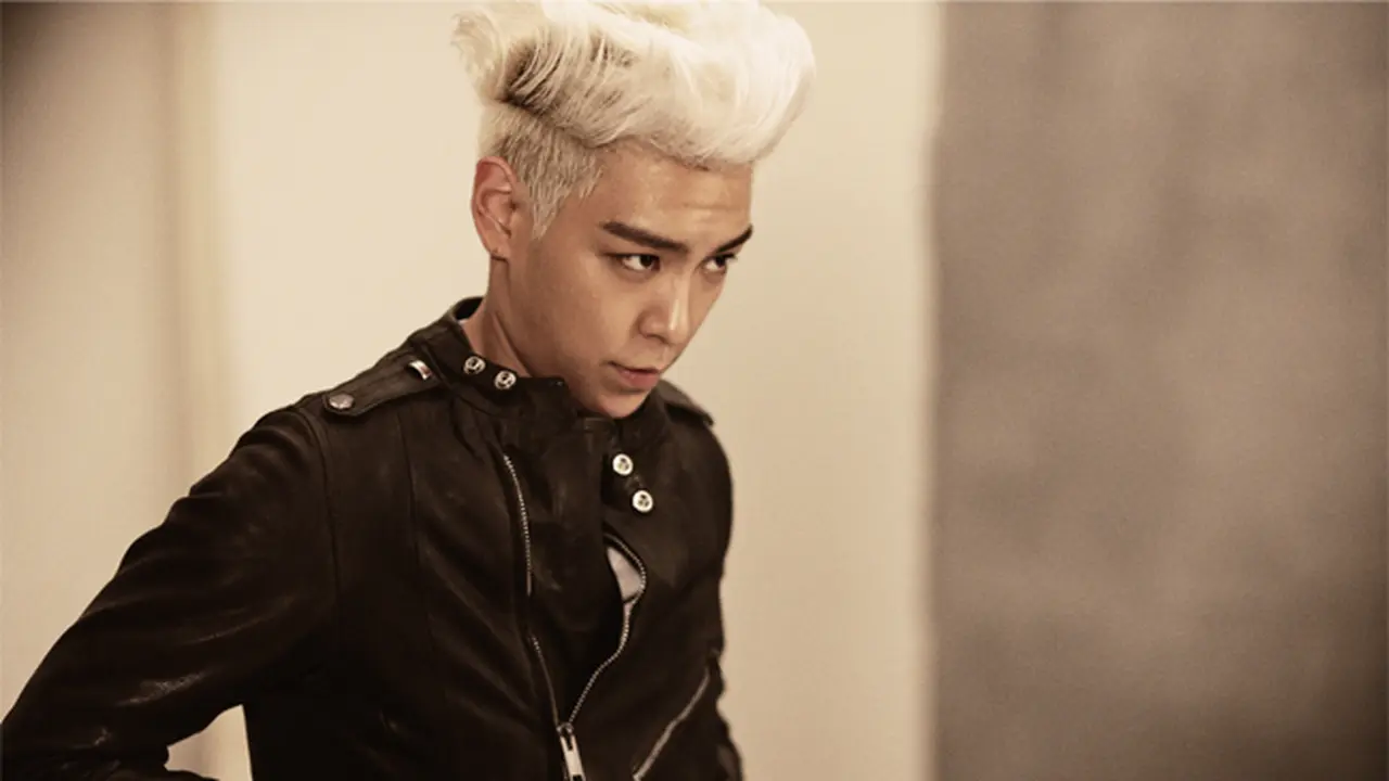Kerennya Sosok T.O.P Big Bang Jadi Fashionista Demi Majalah