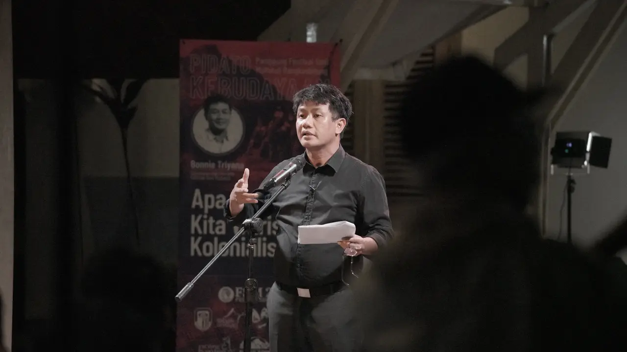 Sejarawan Bonnie Triyana menyampaikan pidato kebudayaan di Pendopo Museum Multatuli, Lebak, Banten, Jumat (16/6/2023).