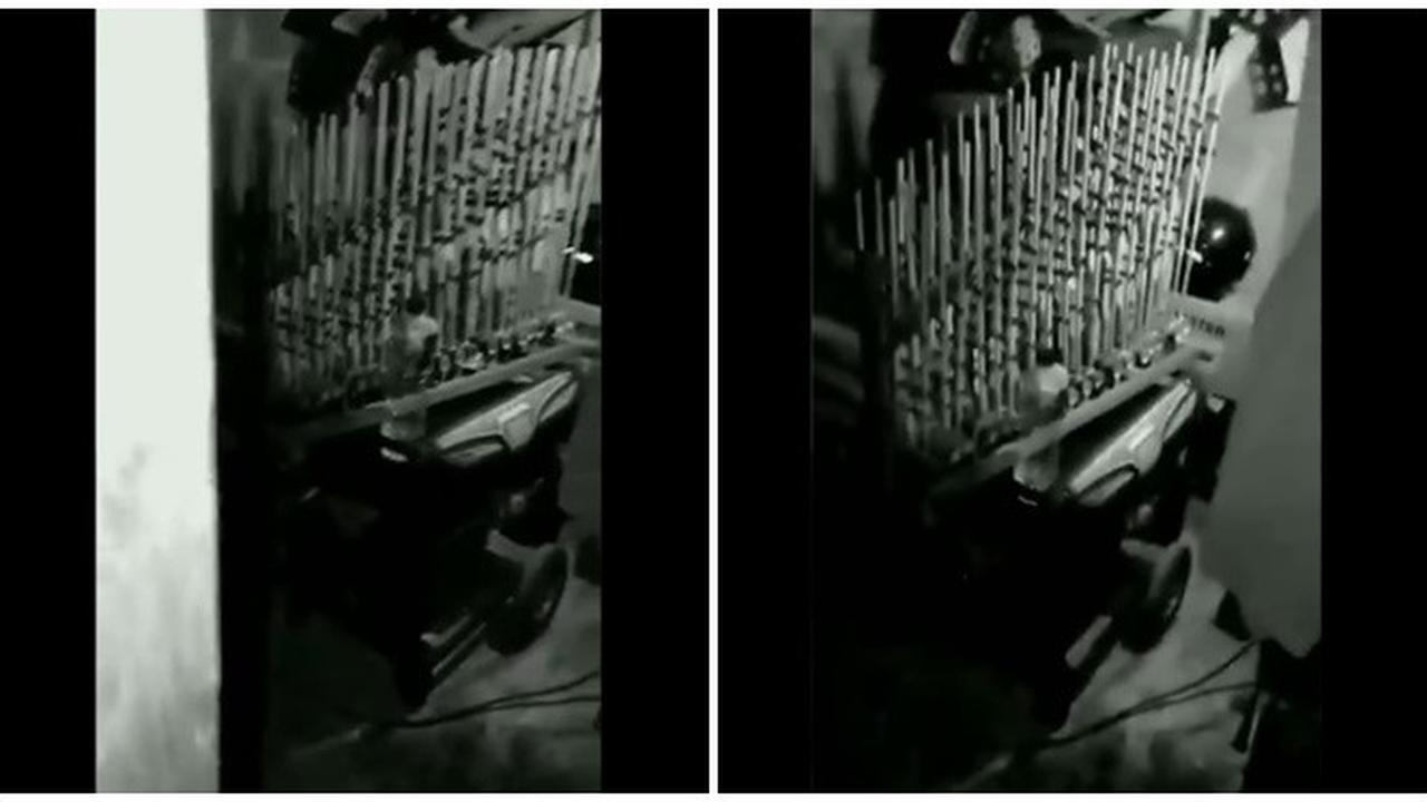 Angklung Buat Keliling Bangunin Orang Sahur Ini Berbunyi Sendiri