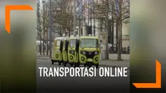 Bajaj digunakan sebagai alat transportasi online di Inggris. Transportasi online ini sudah tersedia di 5 kota di Inggris.