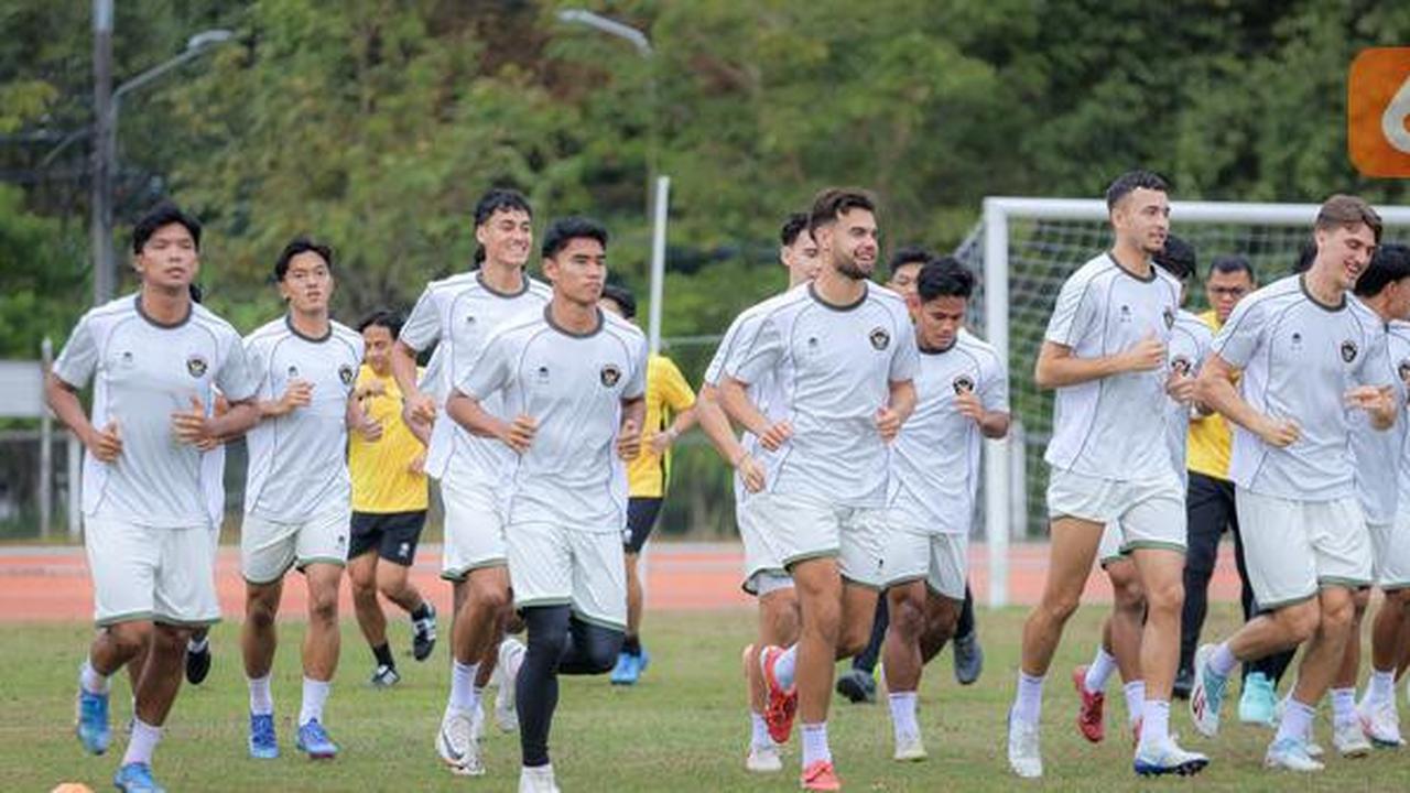 Mauro Zijlstra Berlatih dengan Timnas Indonesia U-22 Sambil Memantau Skor Vietnam vs Malaysia di SEA Games 2025