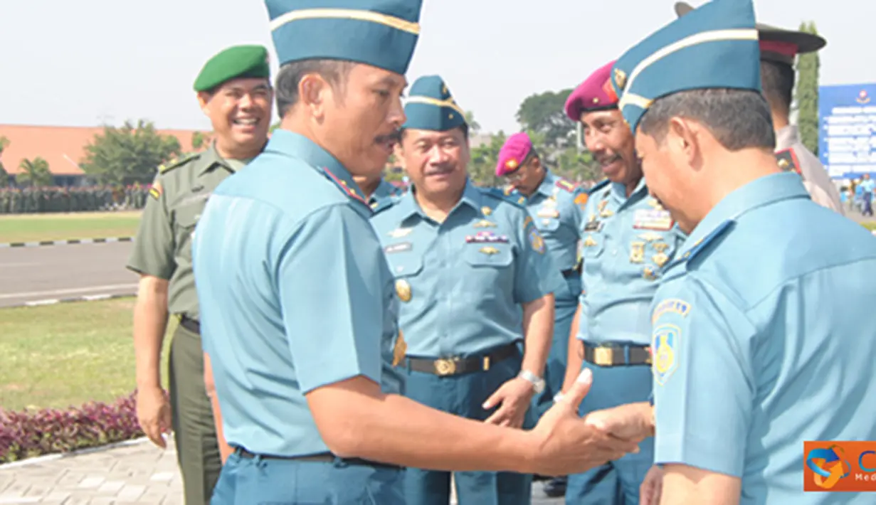 Citizen6, Surabaya: Selain itu turut hadir Wadankobangdikal, Wagub AAL, Kadispsial, Danpuspenerbal, Karumkital Dr. Ramelan, Calon Kasgartab III Surabaya Brigjen TNI (Mar) P. Verry Kunto, Danpasmar-1 Surabaya dan pejabat TNI-Polri lainnya. (Pengirim: Penko