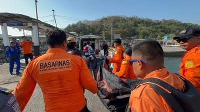 Mayat Mengambang di Pelabuhan Lembar Bukan Korban KMP Putri Yasmin