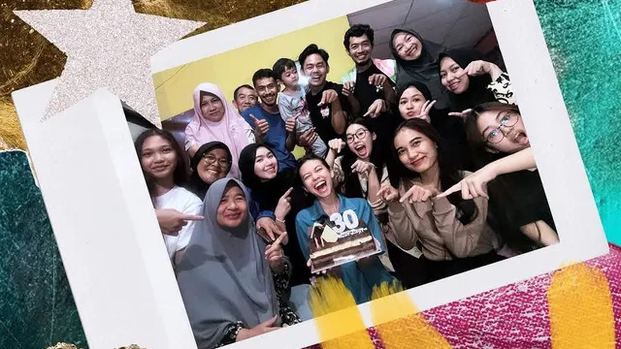 6 Potret Yuki Kato Dapat Kejutan Ultah ke-30 saat Mudik Lebaran, Penuh Keseruan