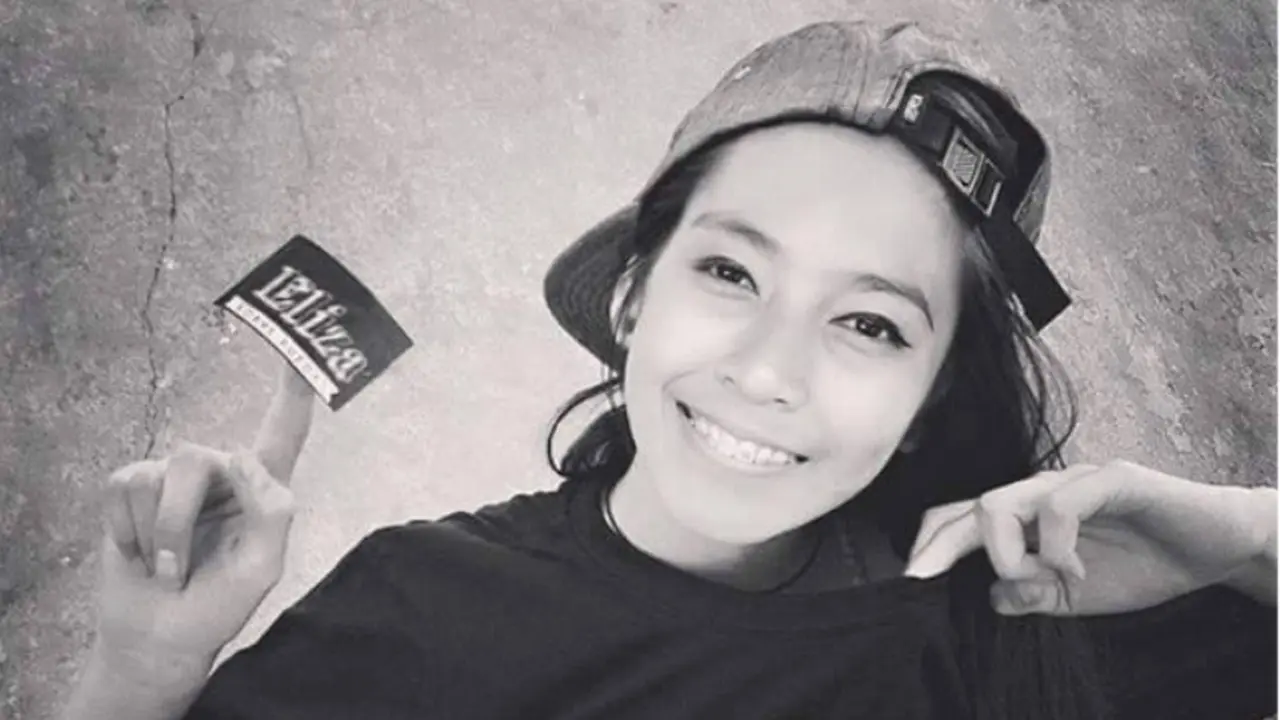 Ngeri, Perempuan Cantik Ini Video Call dengan Sosok Misterius