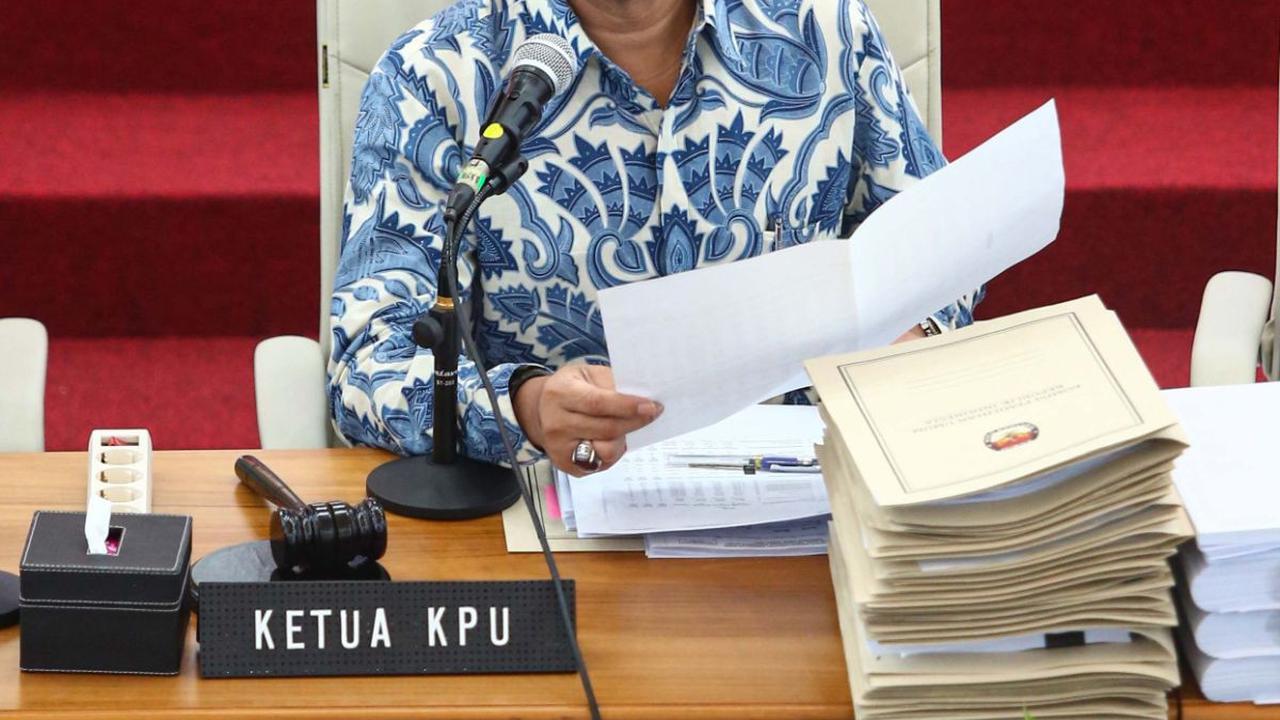 FOTO: Mengintip Sibuknya KPU Rampungkan Rekapitulasi Suara Pemilu 2024 untuk 4 Provinsi Terakhir