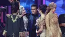 Di penghujung acara, Ramzi selaku salah satu host ajang bergengsi ini mengumumkan Fildan sebagai sang jawara dengan perolehan sms sebesar 52,09% dan Putri juara ke dua dengan perolehan sms 47,91%. (Deki Prayoga/Bintang.com)