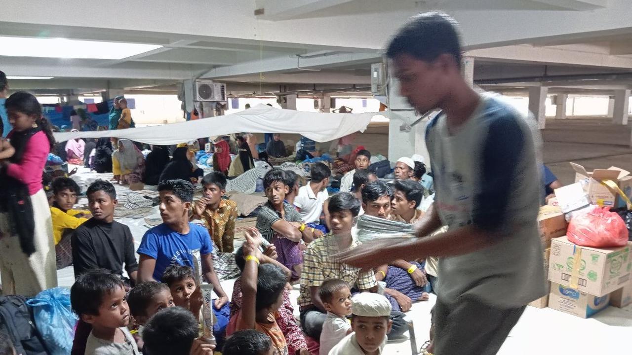 Total pengungsi Rohingya di BMA tersisa 124 orang, di mana tiga orang melarikan diri dan tiga telah menjadi tersangka kasus penyelundupan manusia.<br>