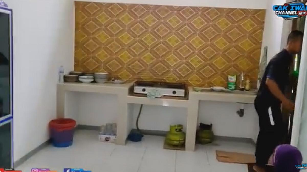 7 Potret Dapur Sederhana Rumah Pratama Arhan di Blora, Ada Tungku Kayu Khas Tempo Dulu
