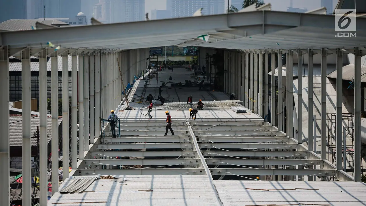 Pembangunan Skybridge Tanah Abang