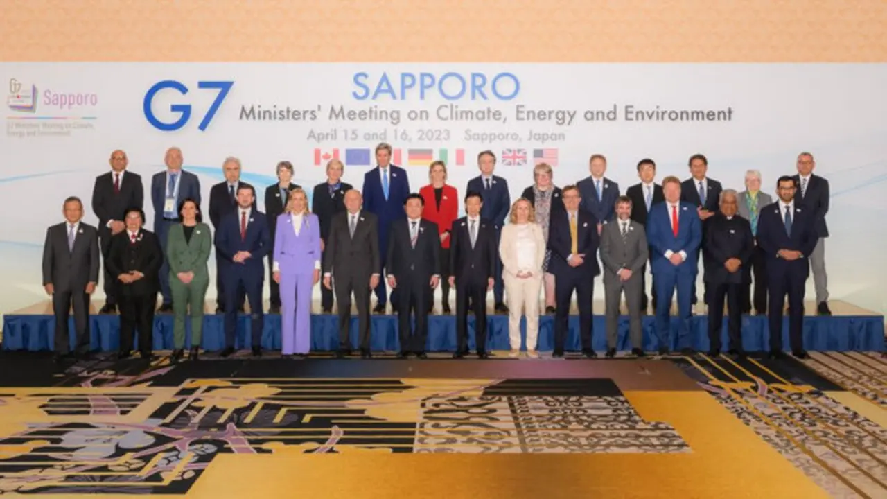 G7