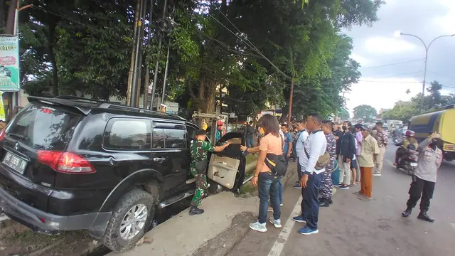 Ratusan Ojol Palembang Iringi Pemakaman Korban Tabrakan Pajero 'Terbang'