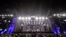 Suasana Kapanlagi Buka Bareng (KLBB) 2026 saat penampilan dari Tulus yang berlangsung di Stadion Madya, Senayan, Jakarta, Minggu (01/03/2026). (Bola.com/Bagaskara Lazuardi)