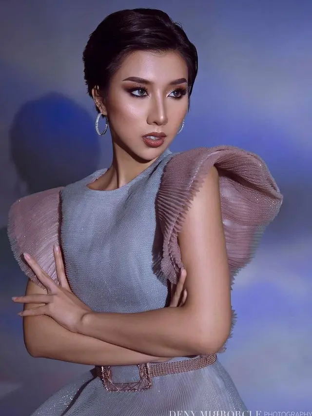 10 Pesona Nadia Tjoa, Wakil Indonesia Raih Mahkota Miss Face of Humanity 2022