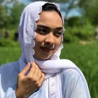 Tika Bravani menjadi pemeran utama dalam Nyai Ahmad Dahlan dalam judul serupa. Tanggung jawab moral dirasakan saat memerankan salah satu tokoh pahlawan nasional. (Instagram/tikabravani)