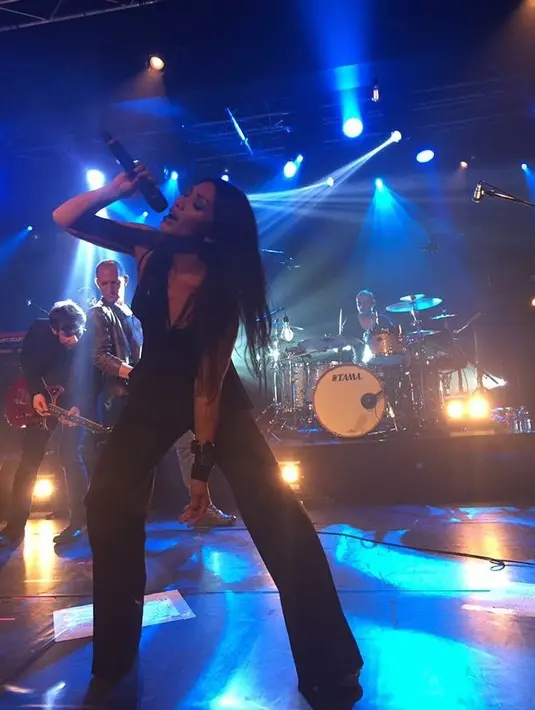 (Instagram/anggun_cipta)