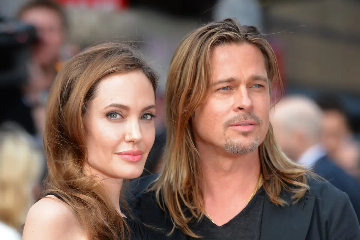 Angelina Jolie dan Brad Pitt.