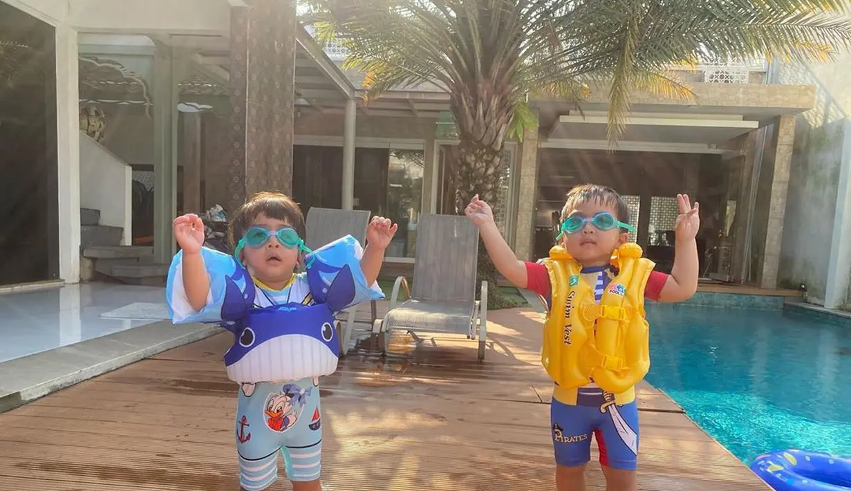 Rumah Ustaz Solmed dan Aprile Jasmin (Instagram/apriljasmine85)