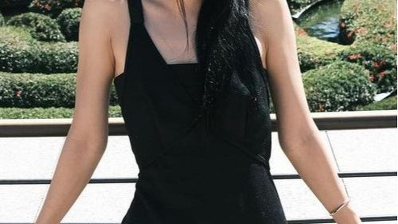 Selamat ulang tahun yang ke-29, Jisoo! Semoga perjalananmu di dunia entertainment semakin gemilang!