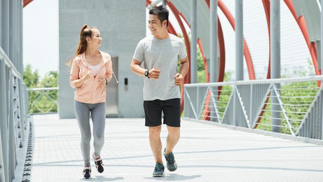 Ilustrasi olahraga menyehatkan otak.