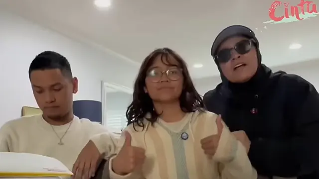 Cinta Kuya berikan mobil ke Uya Kuya (YouTube/Cinta)