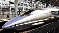 Perlu Tidak Bangun Kereta Super Cepat Shinkansen?