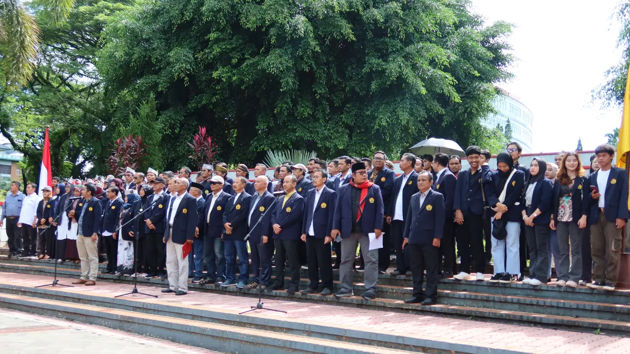 Jajaran civitas akademika Unej menggelar  deklarasi damai tuntut jokowi politisasi kebijakan (Istimewa)