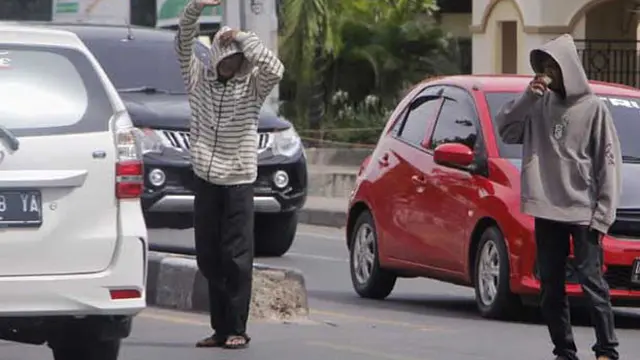 Cara Kerja Para Polisi Cepek