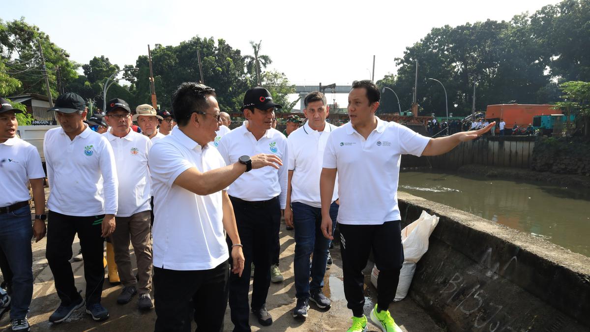 Mimpi Wamen LH Jadikan Waduk Dukuh I Tempat Rekreasi dan Main Kano Warga Jakarta