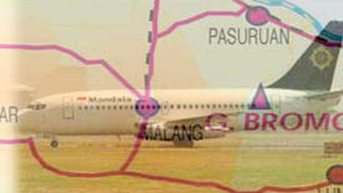 Pesawat Mandala Airlines Tergelincir News