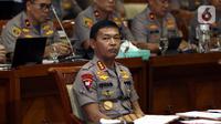 Kabareskrim Komjen Idham Azis menjalani Uji Kepatutan dan Kelayakan di Komisi III DPR, Kompleks Parlemen, Senayan, Jakarta, Rabu (30/10/2019). Idham Azis merupakan calon tunggal Kapolri yang ajukan Presiden Jokowi menggantikan Kapolri sebelumnya Tito Karnavian. (Liputan6.com/Johan Tallo)
