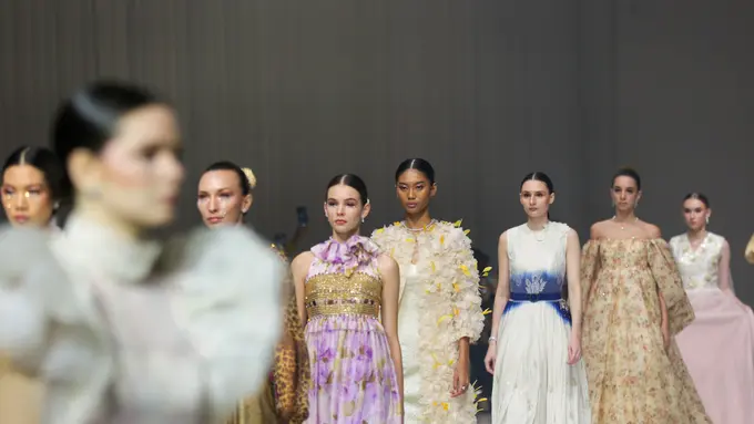 Bedtime Stories, Ungkapan Kreativitas dan Mimpi Didi Budiardjo yang Come Back di Runway